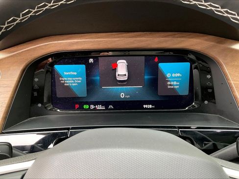 Certified 2024 Volkswagen Atlas SE w/ Panoramic Sunroof Package image 19