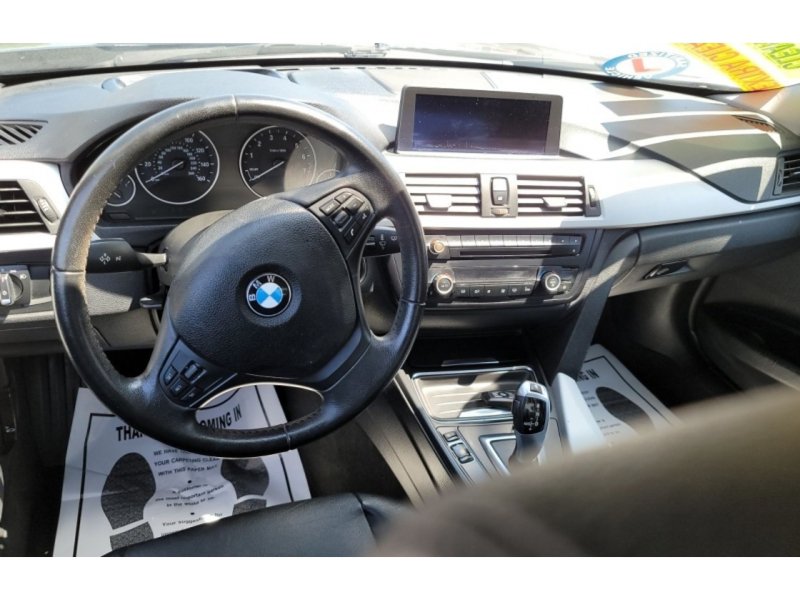 Used 2012 BMW 328i Sedan RWD image 14