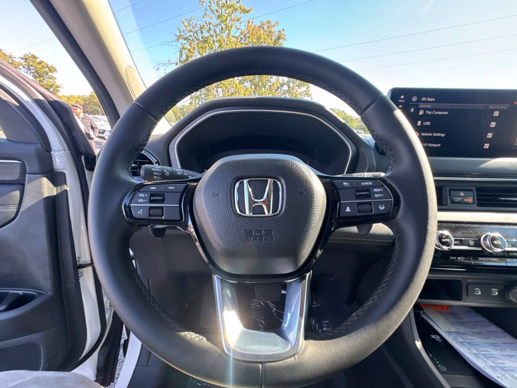 New 2026 Honda Pilot Touring image 17