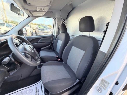 Used 2018 RAM ProMaster City Tradesman image 14