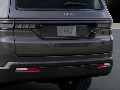 New 2026 Jeep Grand Wagoneer 4WD image 13
