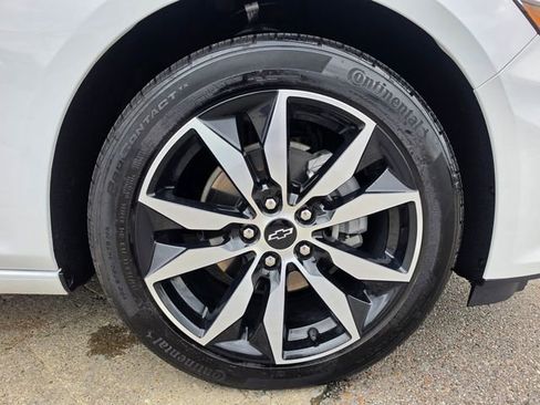 Used 2024 Chevrolet Malibu RS FWD image 18
