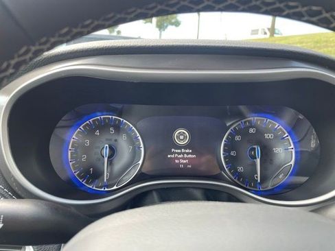 New 2026 Chrysler Pacifica Select FWD image 17