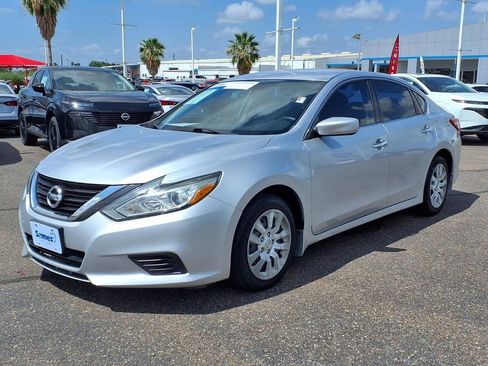 Used 2018 Nissan Altima 2.5 S w/ S Convenience Package FWD image 4