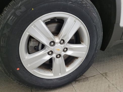 Used 2017 Chevrolet Trax LT w/ LT Convenience Package image 31