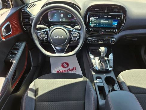 Used 2025 Kia Soul GT-Line w/ GT-Line Technology Package FWD image 19
