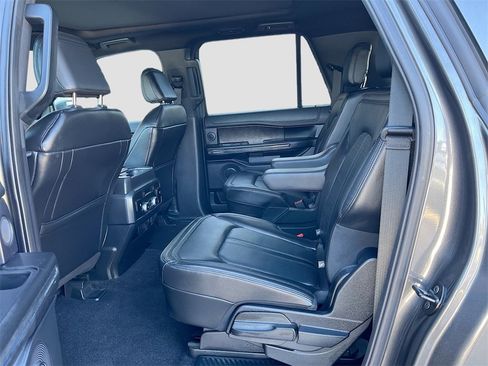 Used 2021 Ford Expedition Max Limited image 25