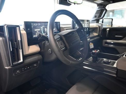 New 2026 GMC Hummer EV SUV w/ LPO, Dark Essentials Package AWD/4WD image 23