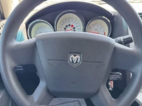 Used 2009 Dodge Caliber SXT FWD image 29