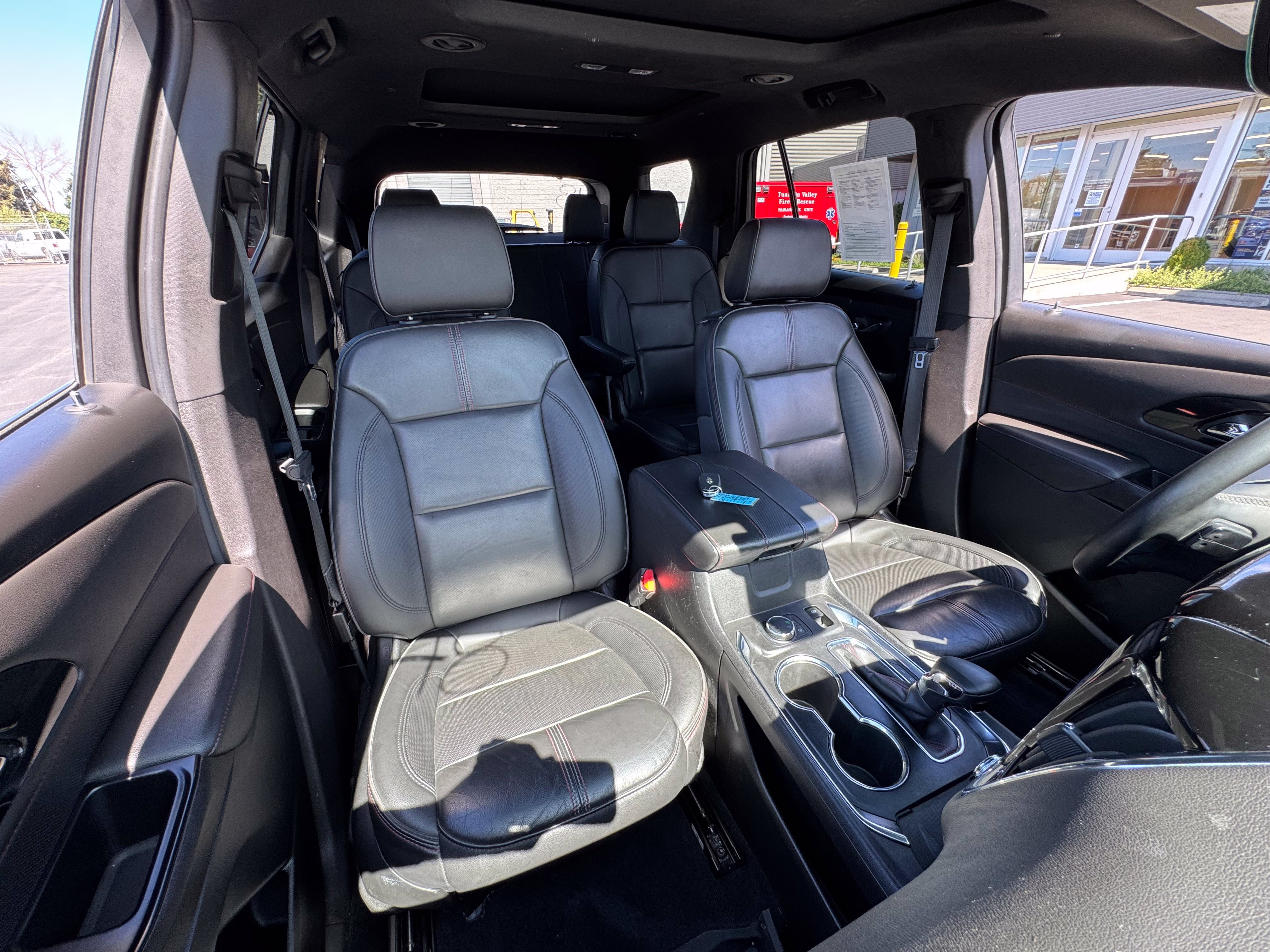 Used 2023 Chevrolet Traverse RS w/ LPO, Cargo Package AWD/4WD image 26