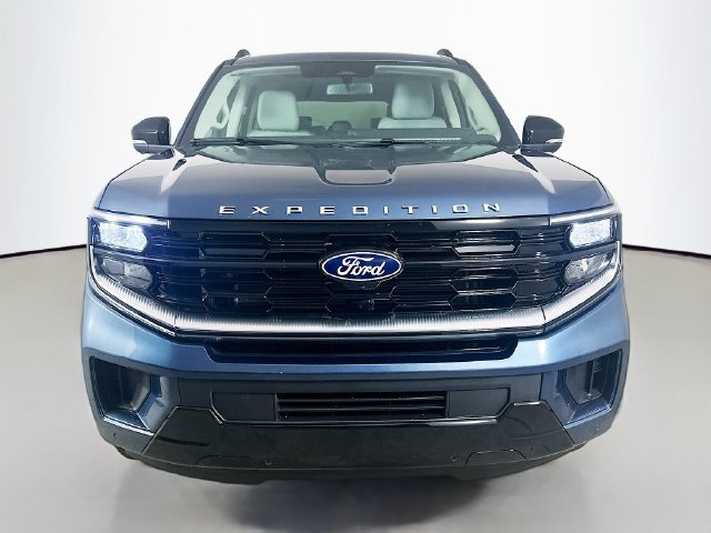 New 2027 Ford Expedition Max Platinum w/ Platinum Ultimate Package AWD/4WD image 2