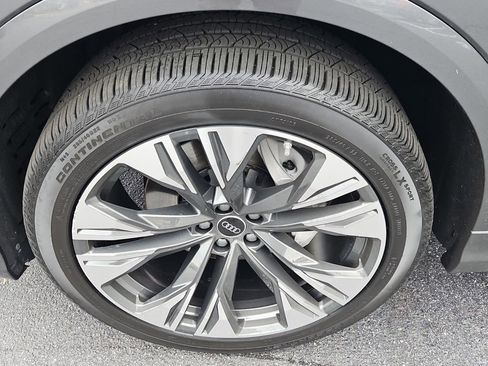 Certified 2025 Audi Q8 Premium Plus w/ Premium Plus Package image 10