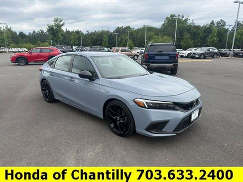 Used 2024 Honda Civic Sport image 1