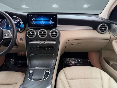 Used 2023 Mercedes-Benz GLC 300 4MATIC Coupe image 30