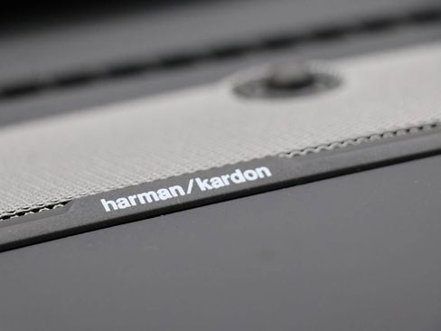 Used 2025 RAM 1500 Laramie w/ Night Edition image 38