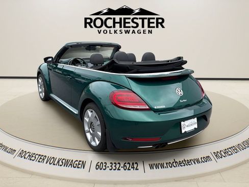 Used 2018 Volkswagen Beetle 2.0T SE FWD image 4