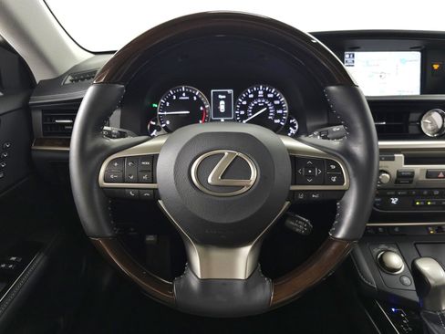 Used 2018 Lexus ES 350 w/ Navigation System Package FWD image 16