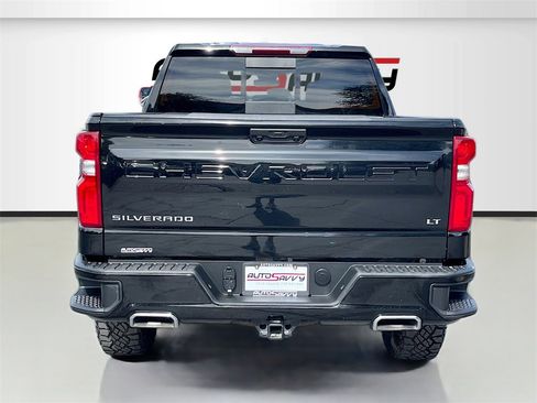 Used 2024 Chevrolet Silverado 1500 LT Trail Boss w/ Convenience Package II image 6