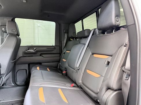 Used 2024 GMC Sierra 2500 AT4 w/ AT4 Premium Plus Package AWD/4WD image 25