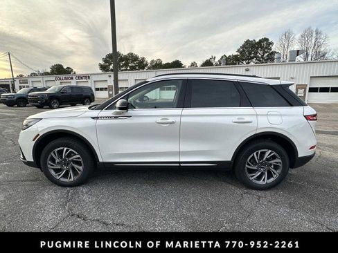 New 2026 Lincoln Corsair Premiere image 4