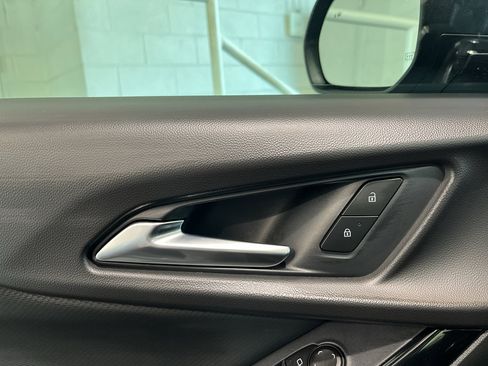 New 2026 Chevrolet Equinox LT FWD image 25