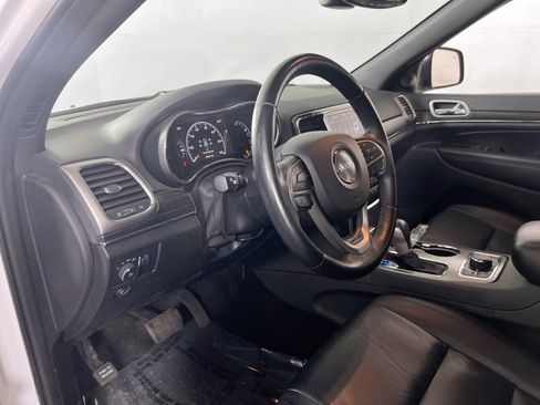 Used 2021 Jeep Grand Cherokee Limited image 9