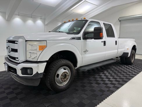 Used 2016 Ford F350 XLT w/ XLT Value Package AWD/4WD image 3
