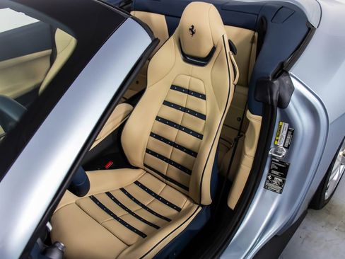 Certified 2022 Ferrari Portofino M Base image 6