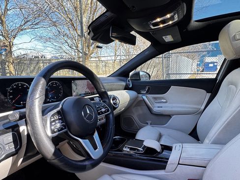 Used 2019 Mercedes-Benz A 220 image 12