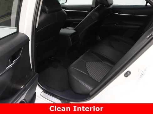 Used 2024 Toyota Camry SE image 25