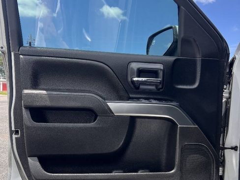 Used 2019 Chevrolet Silverado 1500 LT AWD/4WD image 12