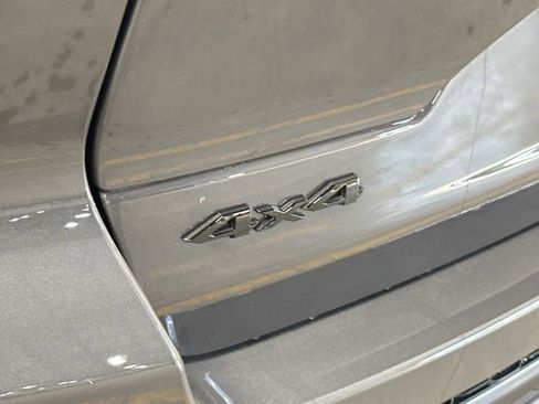 New 2025 Jeep Grand Cherokee Limited w/ Black Appearance Package image 50