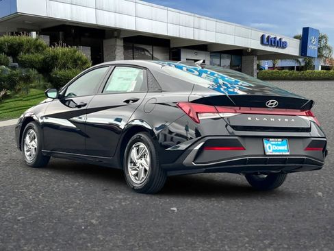 New 2026 Hyundai Elantra SE FWD image 7