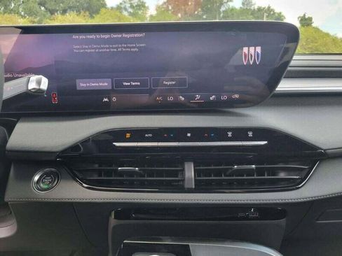 New 2026 Buick Enclave Sport Touring w/ Power Package image 15