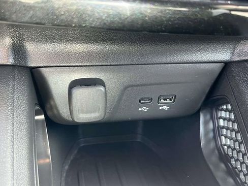 Certified 2026 Chevrolet TrailBlazer RS AWD/4WD image 32
