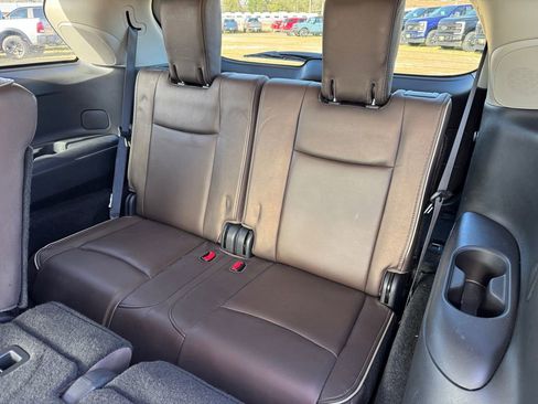 Used 2019 INFINITI QX60 Luxe w/ Essential Package image 29