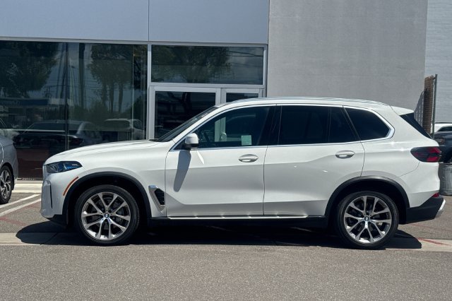 Used 2024 BMW X5 xDrive40i AWD/4WD image 7