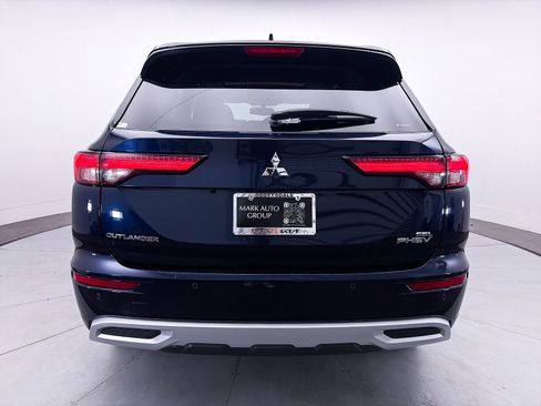 Used 2024 Mitsubishi Outlander SEL AWD/4WD image 16