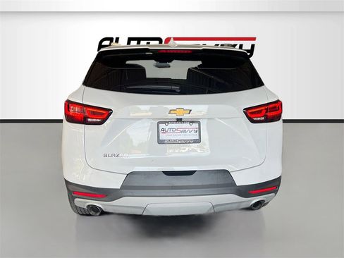 Used 2024 Chevrolet Blazer LT w/ Convenience Package image 6