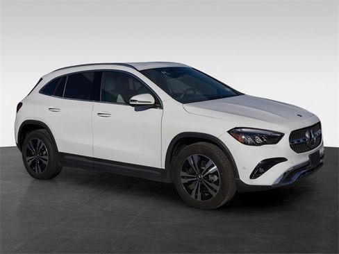 Certified 2025 Mercedes-Benz GLA 250 4MATIC image 12