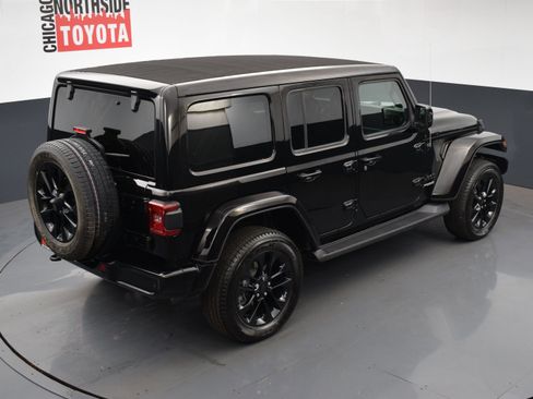 Used 2021 Jeep Wrangler Unlimited Sahara image 24