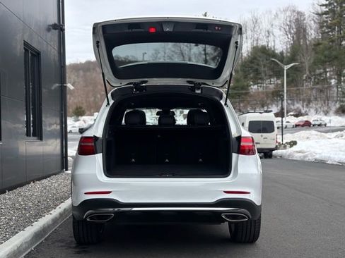 Used 2018 Mercedes-Benz GLC 300 4MATIC image 64