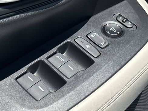New 2027 Honda HR-V LX image 24