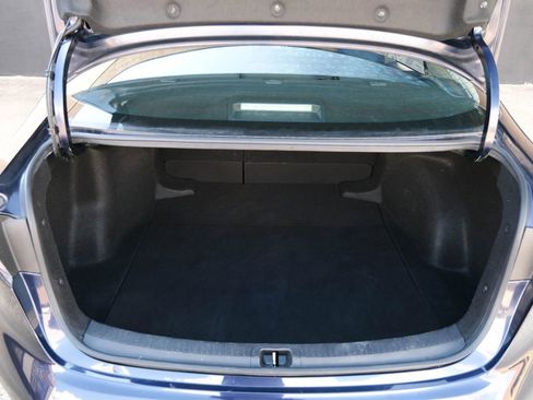 Used 2021 Toyota Corolla LE image 27