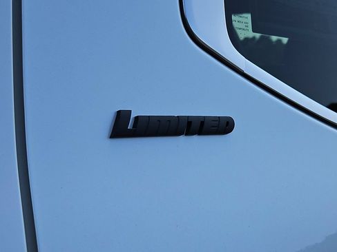 New 2026 Toyota Tundra Limited AWD/4WD image 4