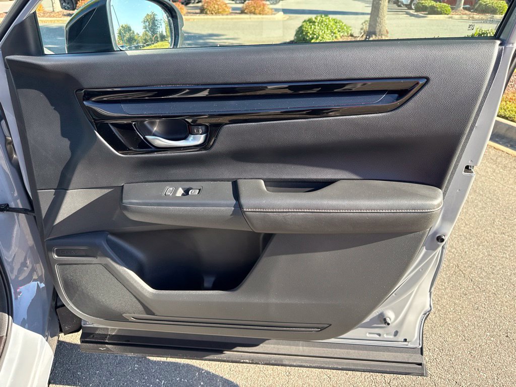 Used 2024 Honda CR-V Sport Touring image 29