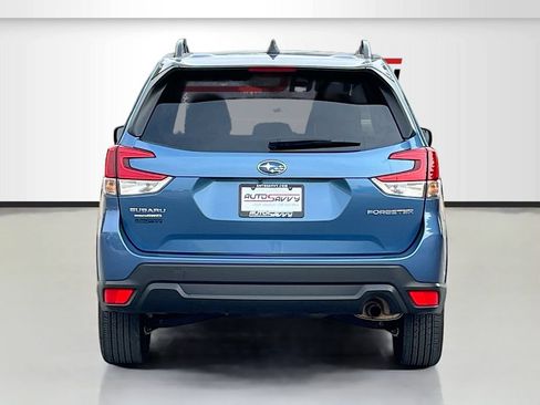 Used 2024 Subaru Forester Premium AWD/4WD image 6