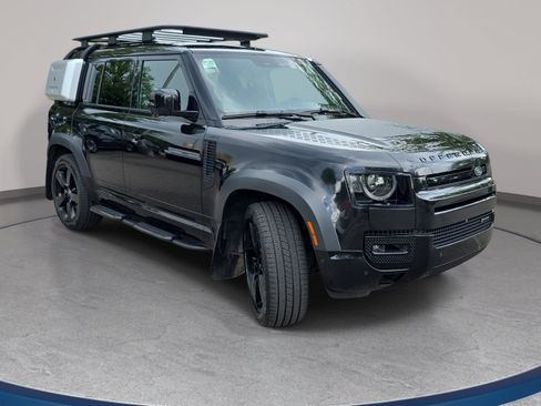 Used 2023 Land Rover Defender 110 X-Dynamic SE AWD/4WD image 3