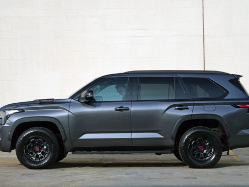 Used 2023 Toyota Sequoia TRD Pro AWD/4WD image 9