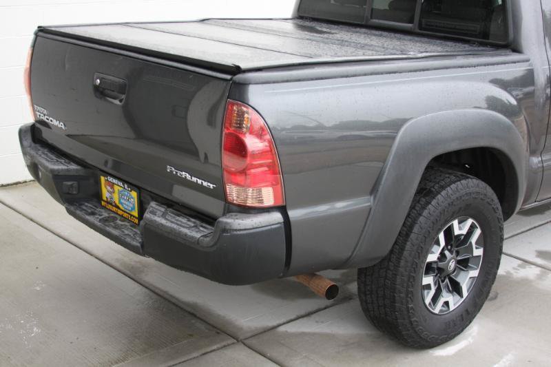 Used 2015 Toyota Tacoma PreRunner w/ Convenience Package RWD image 21